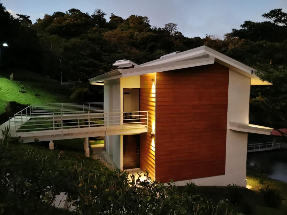 Burbi Lake Lodge Monteverde Exterior foto